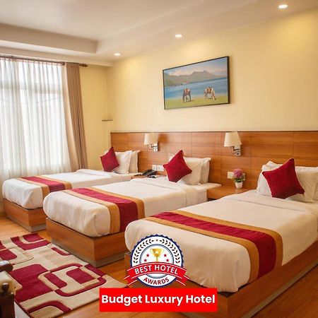 Magnificent Hotel Kathmandu Exterior foto